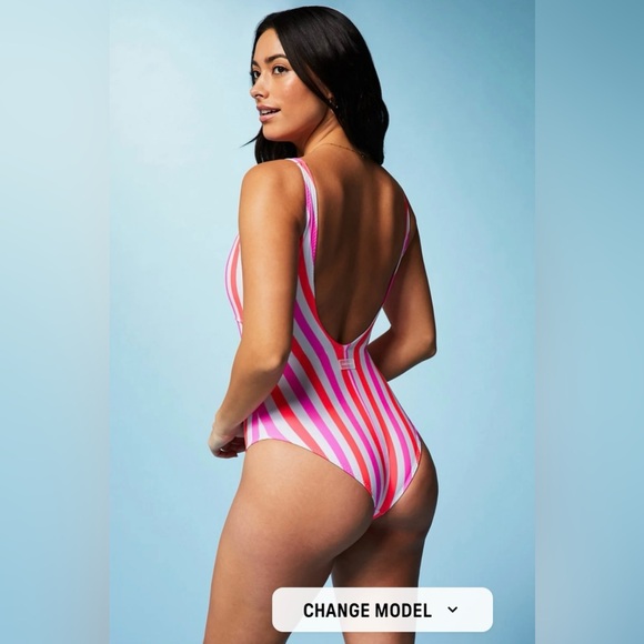 Fabletics Sunset Scoop One-Piece Swimsuit - Picture 2 of 3